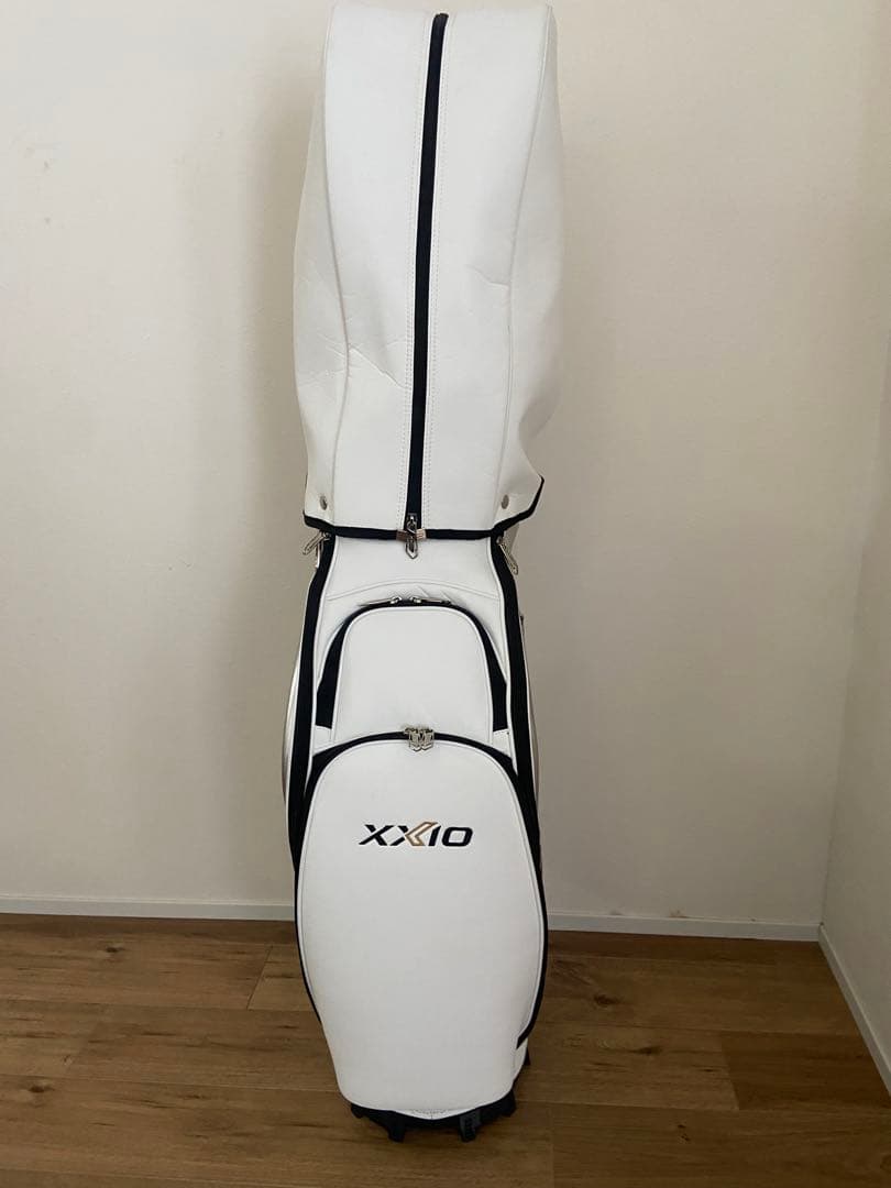 XXIO キャディバッグ ホワイト　ゴルフ　ゴルフバック　ゴルフバッグ