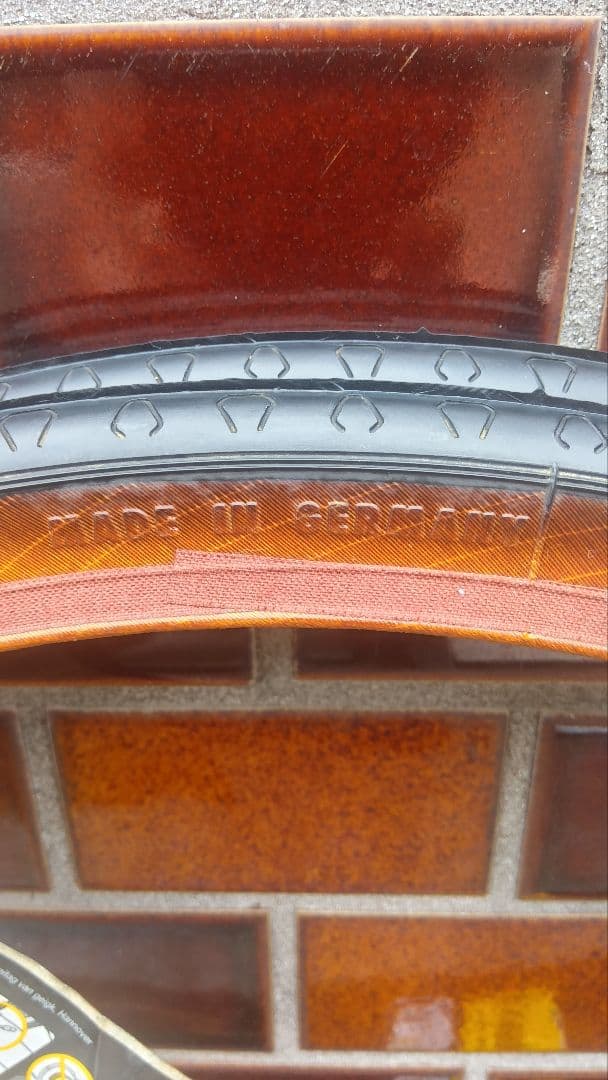 希少 20インチ（406）タイヤ　 2本セット