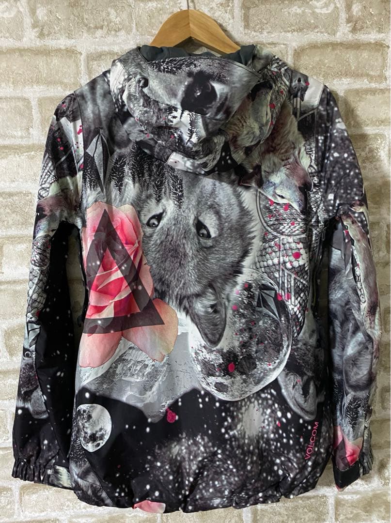 VOLCOM レディースS スノーボードジャケット　オオカミ　総柄　ボルコム