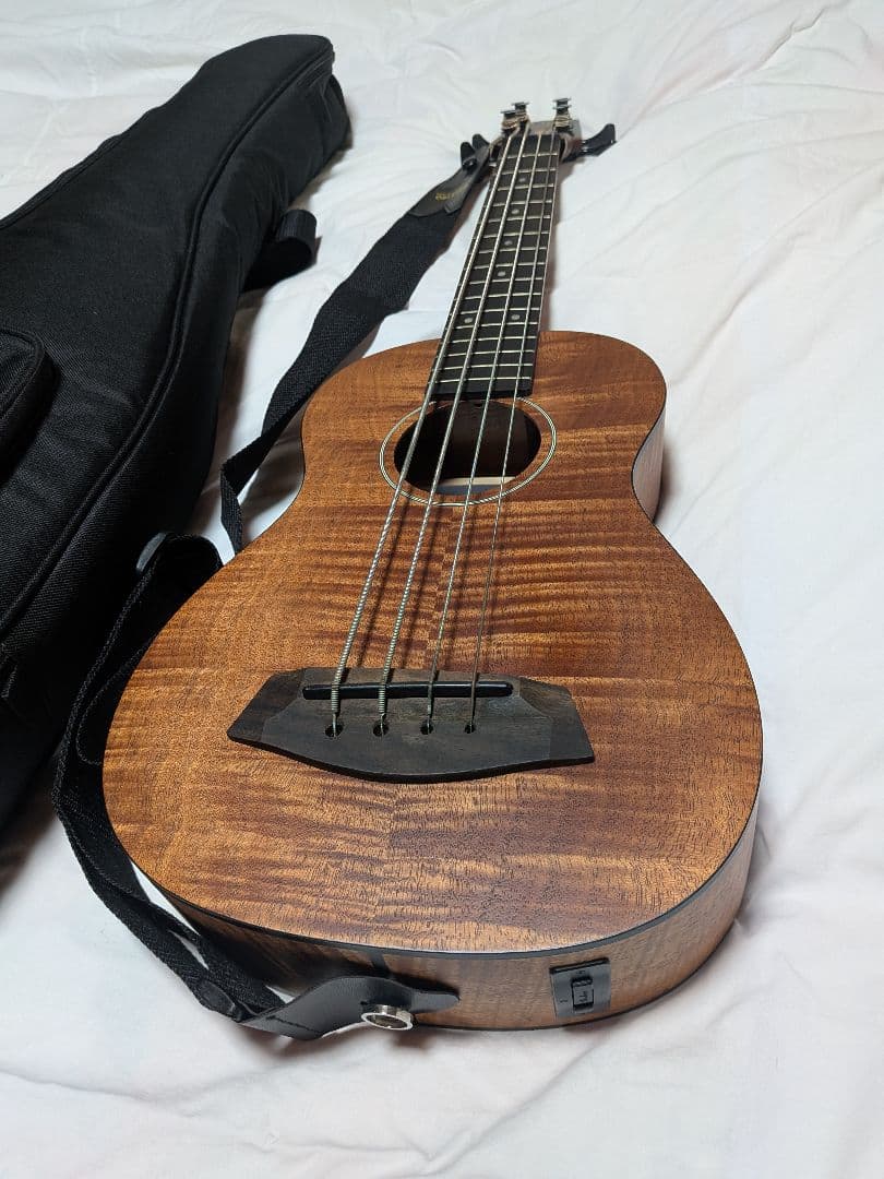 Kala UBASS EM-FSRW カラ ウクレレベース