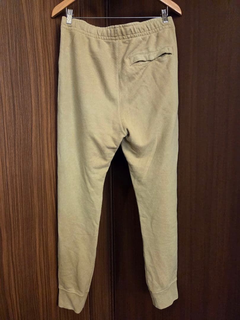 NIKE　ナイキ　ベージュ スウェット　セットアップ　トレーナー