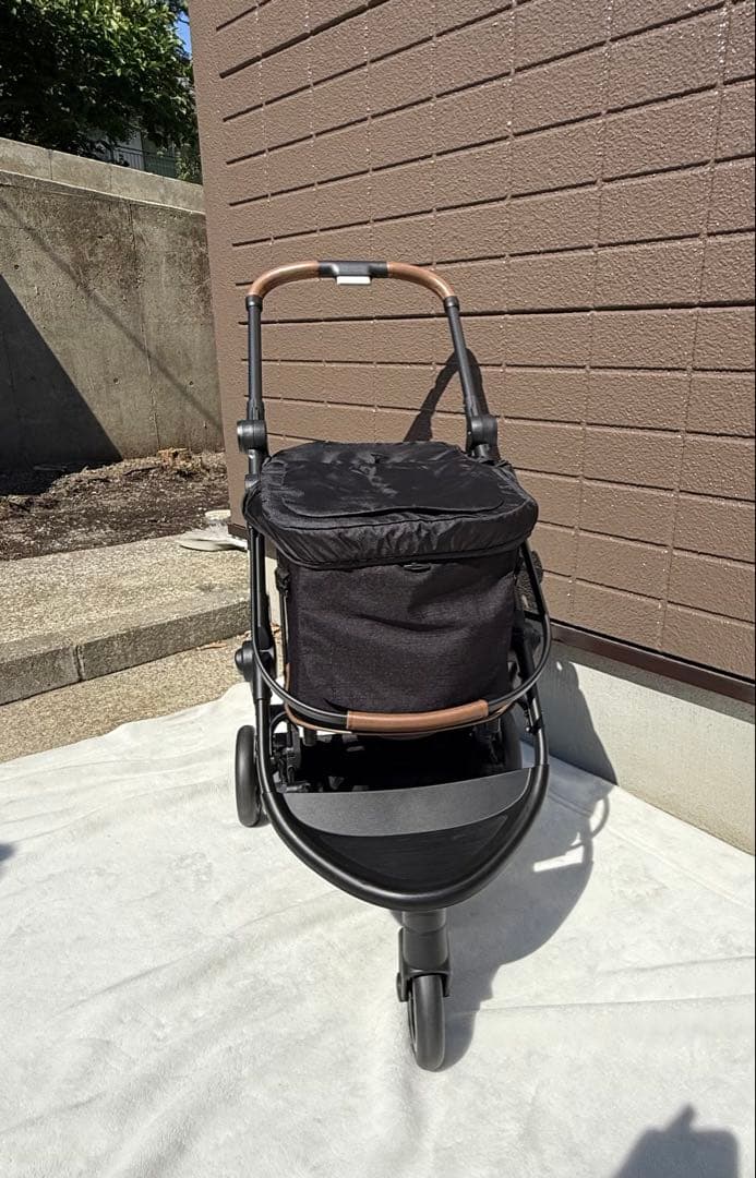 【極美品】コンビ コムペット ルルテイル キャリー マウナロアブラック カート