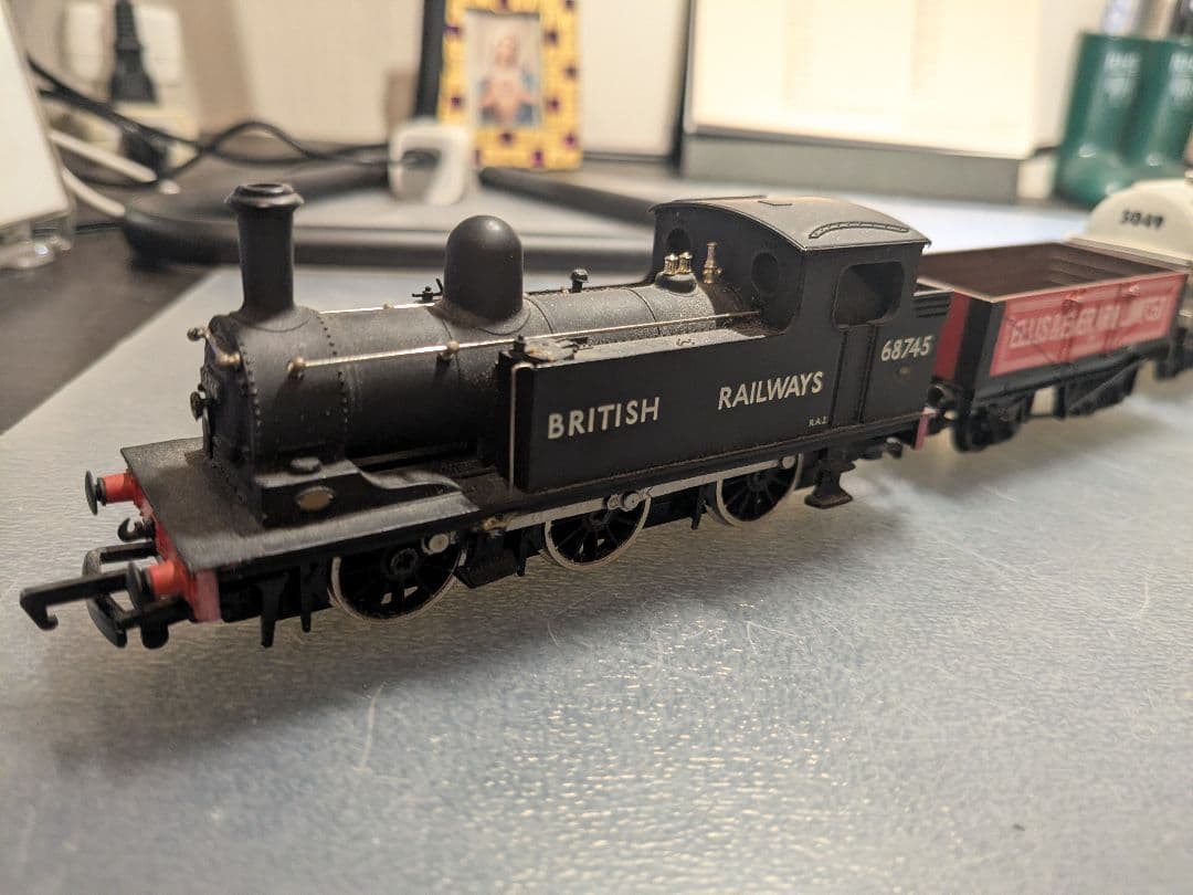 英国MAINLINE製68745 蒸気機関車と貨車4両セット