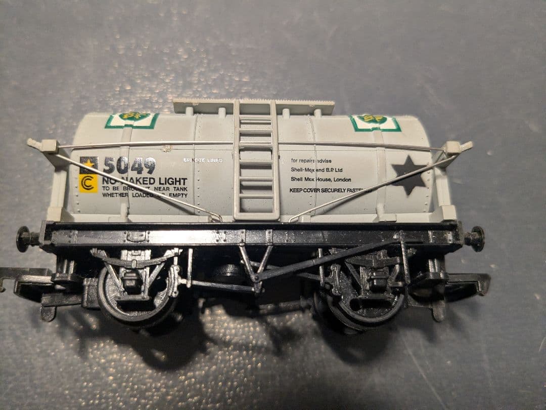 英国MAINLINE製68745 蒸気機関車と貨車4両セット