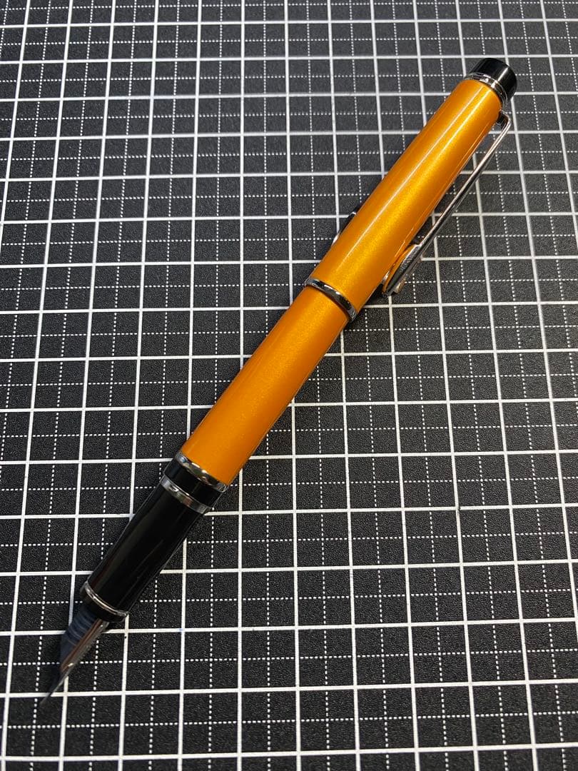 PILOT GRANCE NC YAMABUKI 万年筆　字幅F