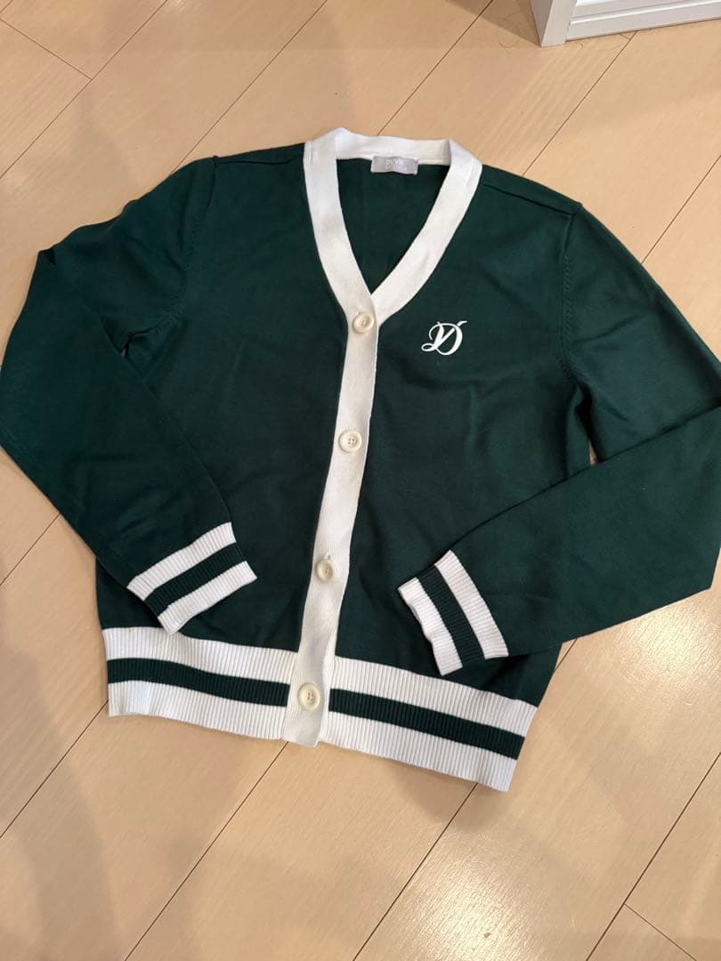 グリーン カーディガン