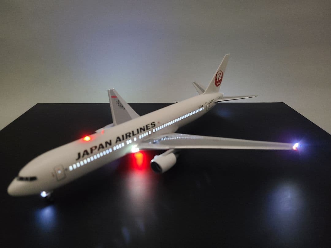 JAL 767-300ER LEDモデル完成品