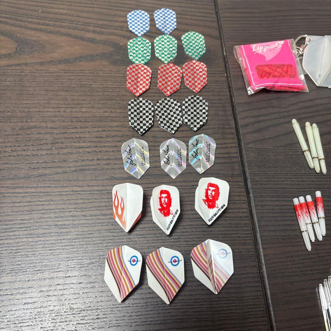 ダーツ　引退品