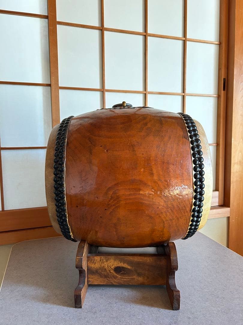 【値下げ✨和太鼓】長胴太鼓1尺1寸　天然木胴くり抜き（台座付き）