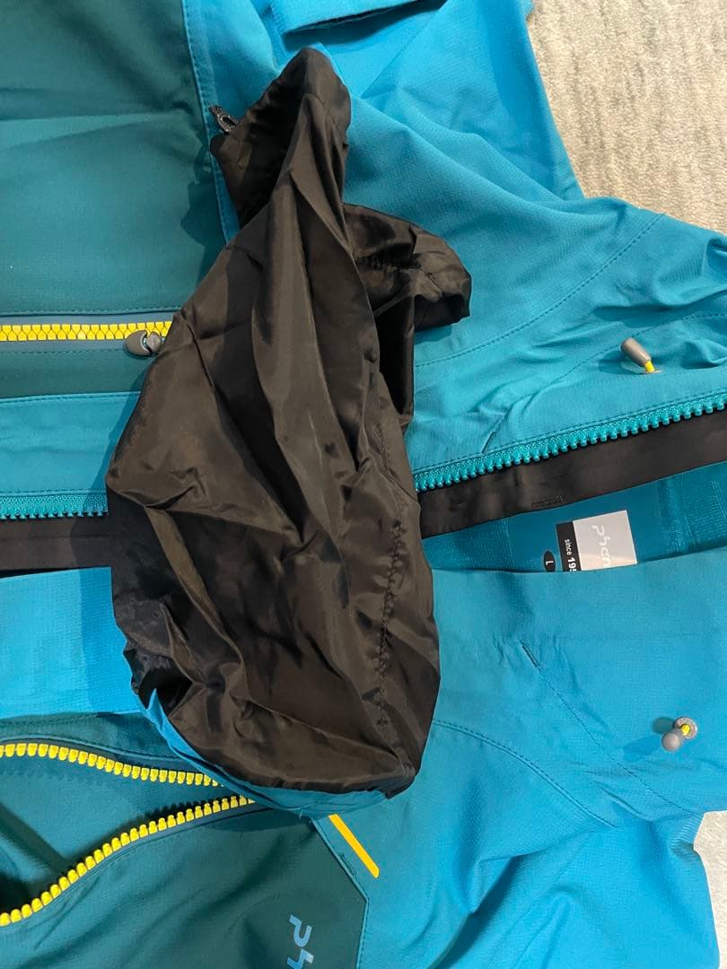 phoenix スキーウェア