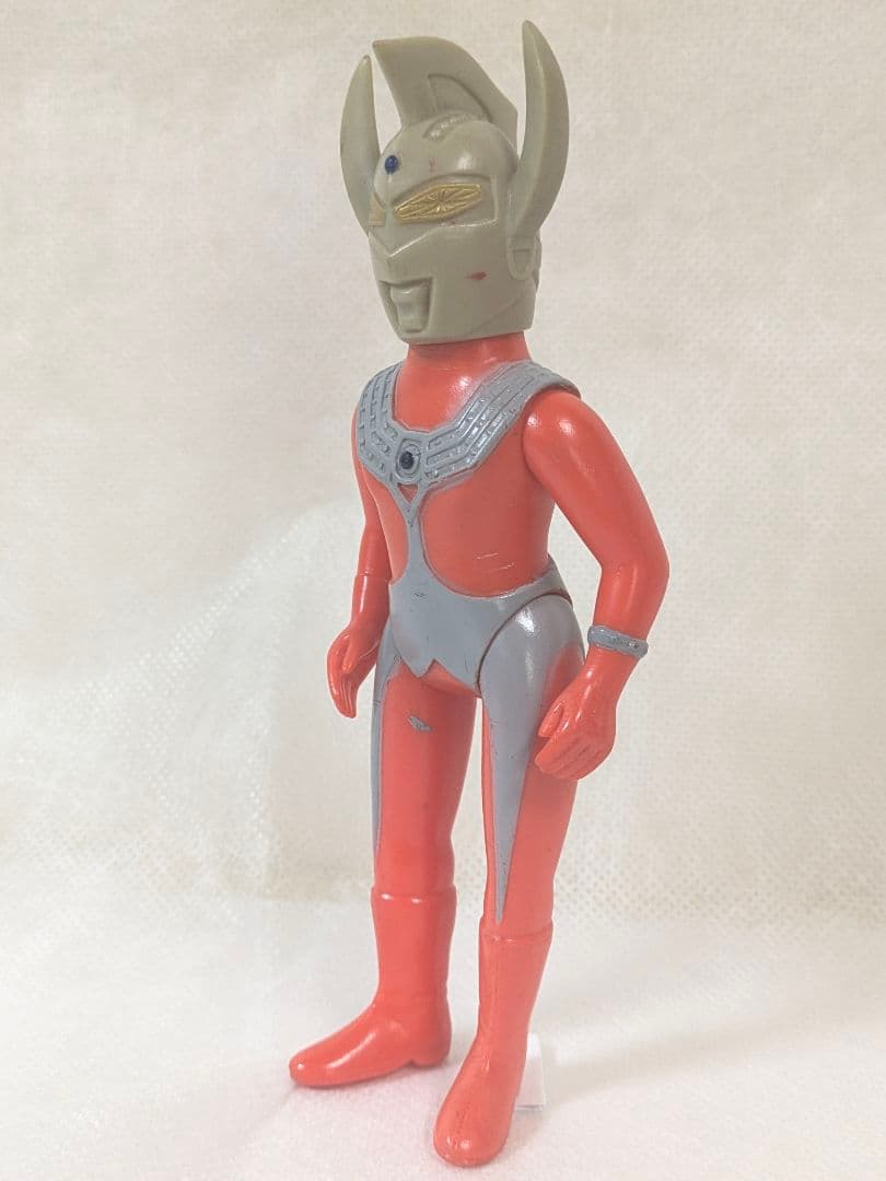 ウルトラマンタロウ（約16㌢）ミドルサイズ　ブルマァク　当時物