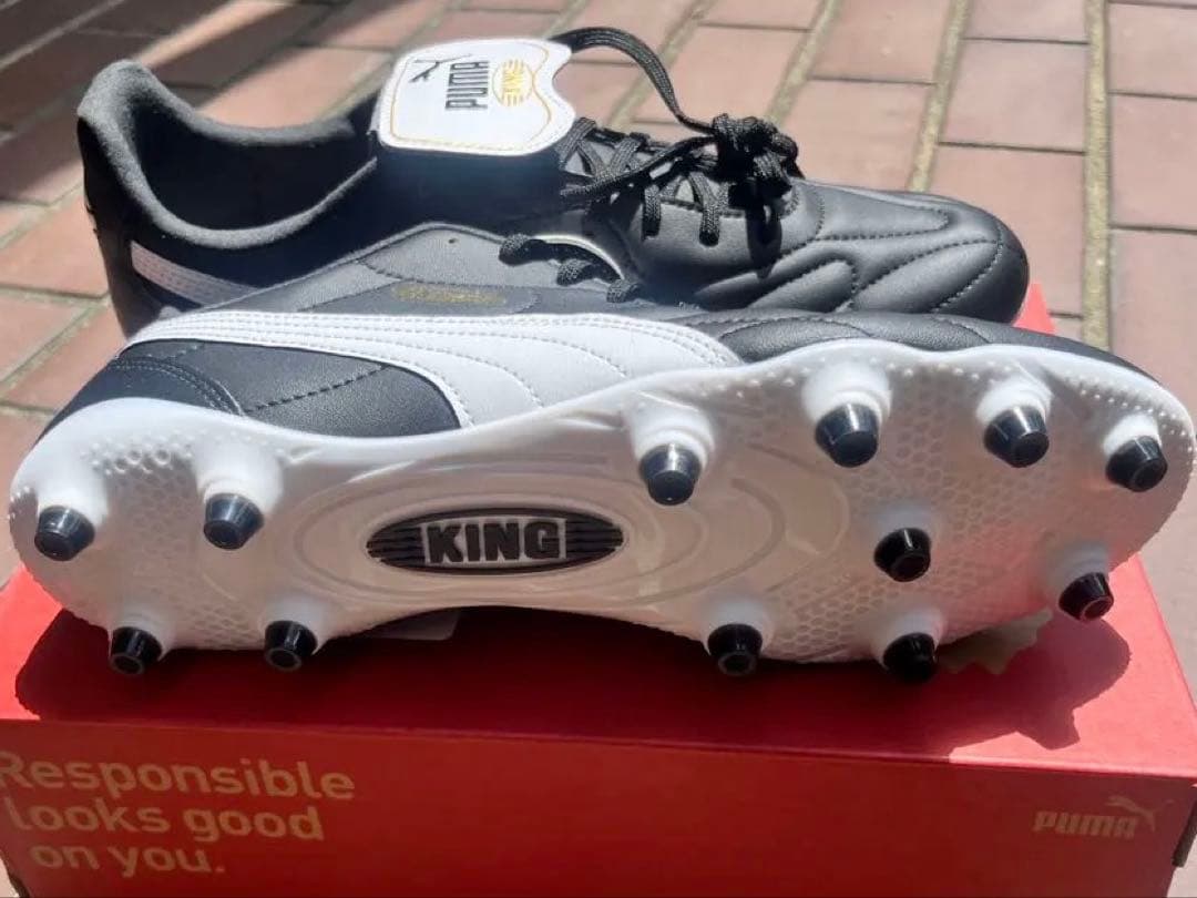 PUMA KING サッカースパイク ブラック/ホワイト