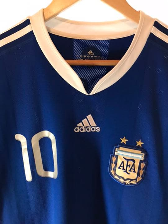 正規品adidasアルゼンチン代表「10」リオネル・メッシ半袖2XOユニフォーム