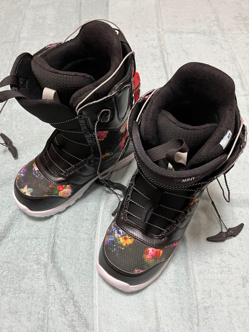 BURTON バートン スノーボード ブーツ MINT ミント アジアンフィット