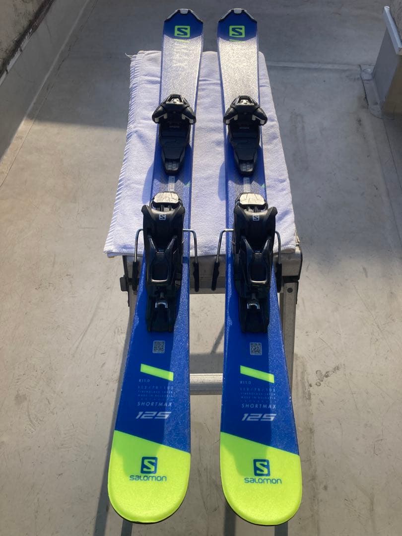 ショートスキー(ミドル　ミッド)SALOMON SHORTMAX125 GW対応