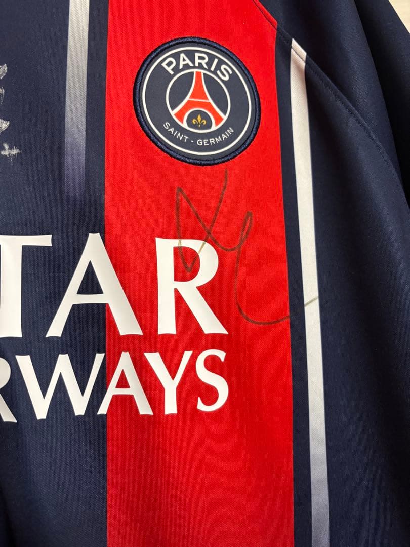PSG ユニフォーム　新品　サイン入り