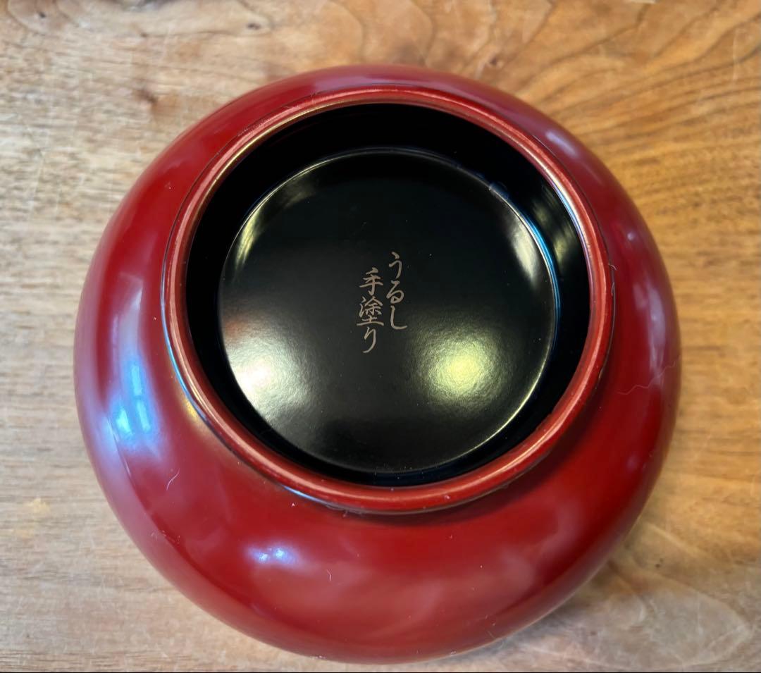 深みのある赤色　手塗り漆器汁椀　大きめ2個セット