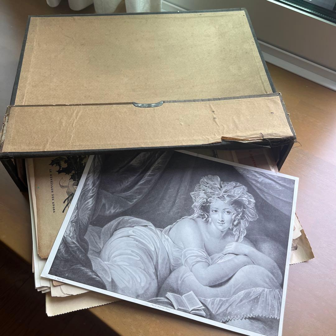 アンティークBOX 書類収納　大きめの紙もの