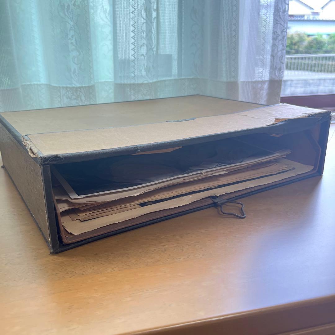 アンティークBOX 書類収納　大きめの紙もの