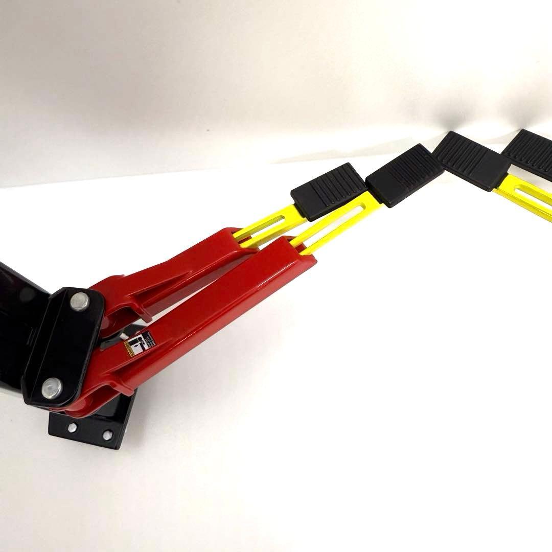 最終値下げ　激レア　BUICK 2 POST LIFT 1:18スケール 限定版