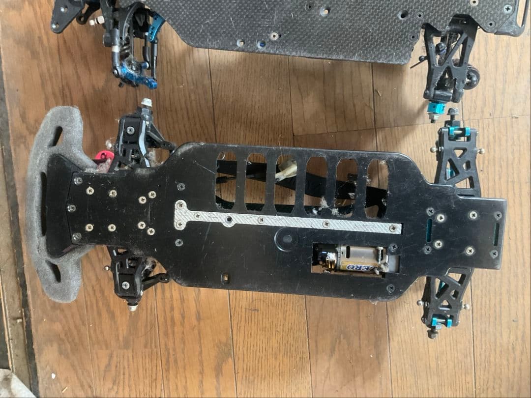 カーボンファイバー ダブルシャシー ラジコンカーまとめ売り