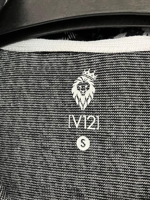 新品 V12 パーカージャケット Sサイズ