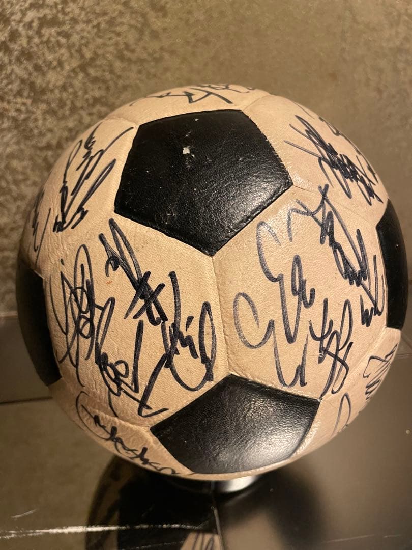最終値下　Jリーグガンバ大阪サイン入りサッカーボール　1993年