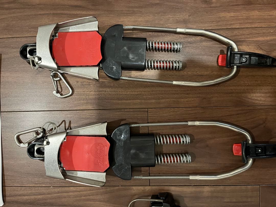 22Designs テレマークビンディング レッド/ブラック