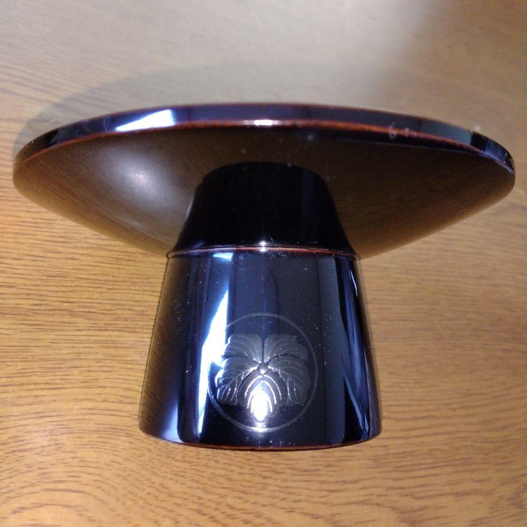 漆塗りお屠蘇セット 蔦の家紋入り、銚子飾り、漆塗り三段重箱