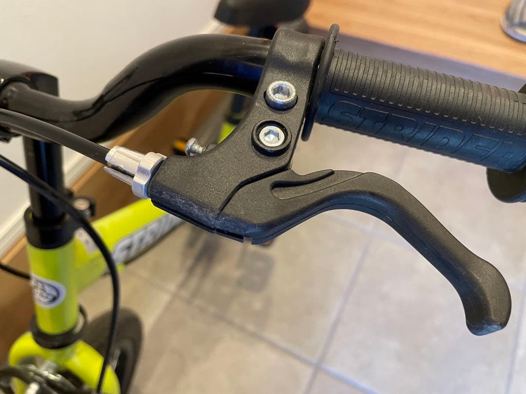 STRIDER 14X バランスバイク イエロー 14インチ　幼児用自転車