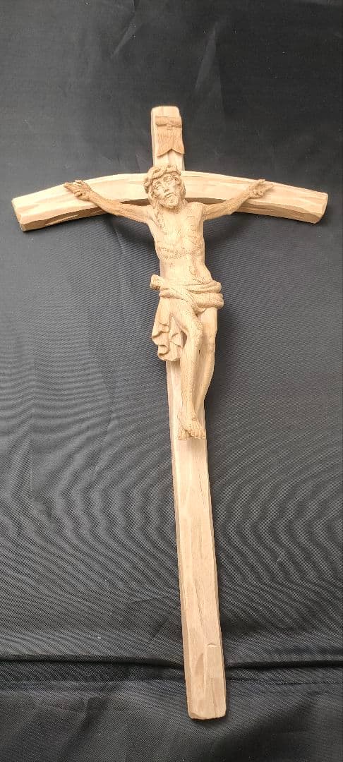 イエスキリストの磔刑　INRI 壁掛け 木彫りヨーロッパ産