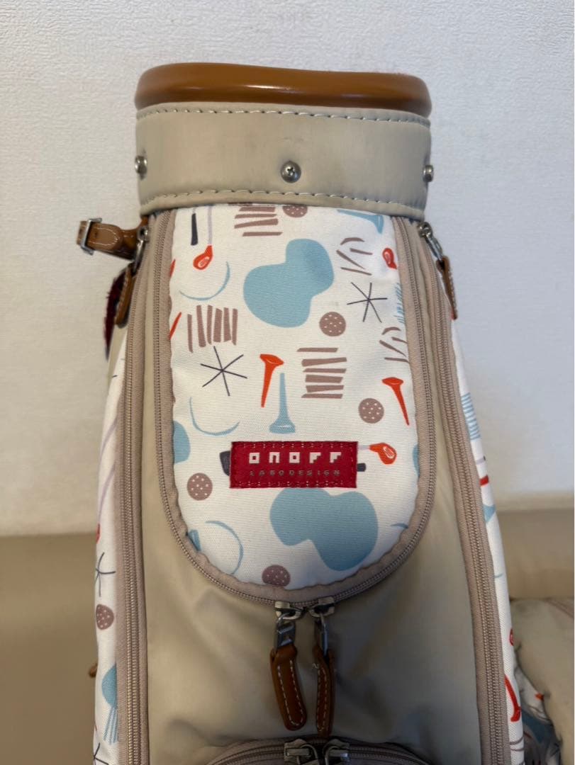 【送料込み】廃盤希少品　オノフ　キャディバッグ レディース　数量限定品