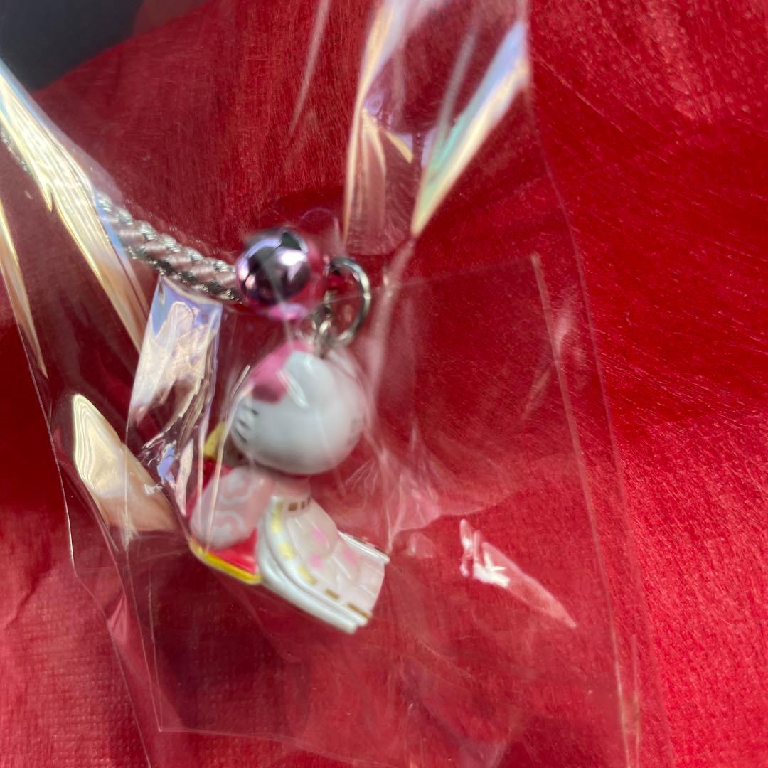 ご当地　ハローキティ　着物　３点 伊勢　博多　京都　根付け　ストラップ