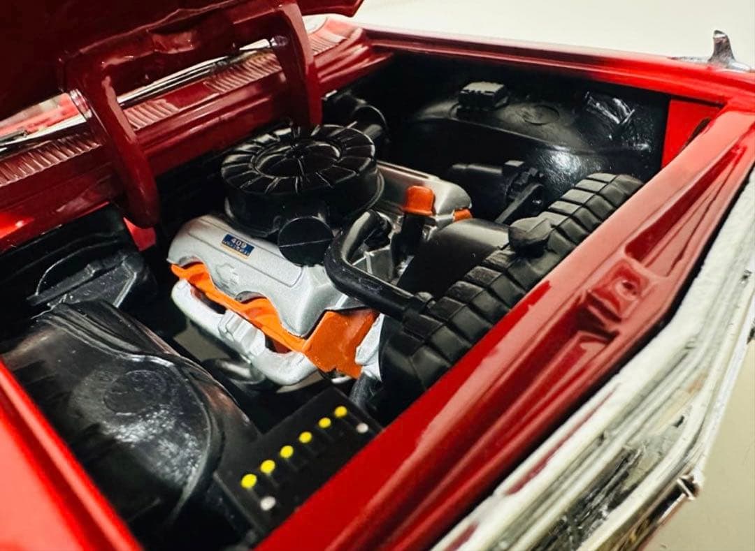 SunStar/'61 Chevyシボレー Impalaインパラ 1/18 新品