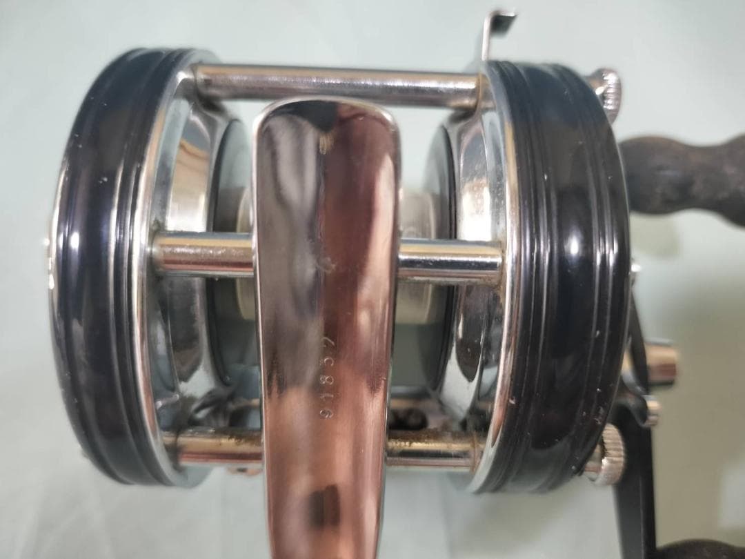 ★アブガルシア　アンバサダー5000c　ビンテージ　リール 　ブラック