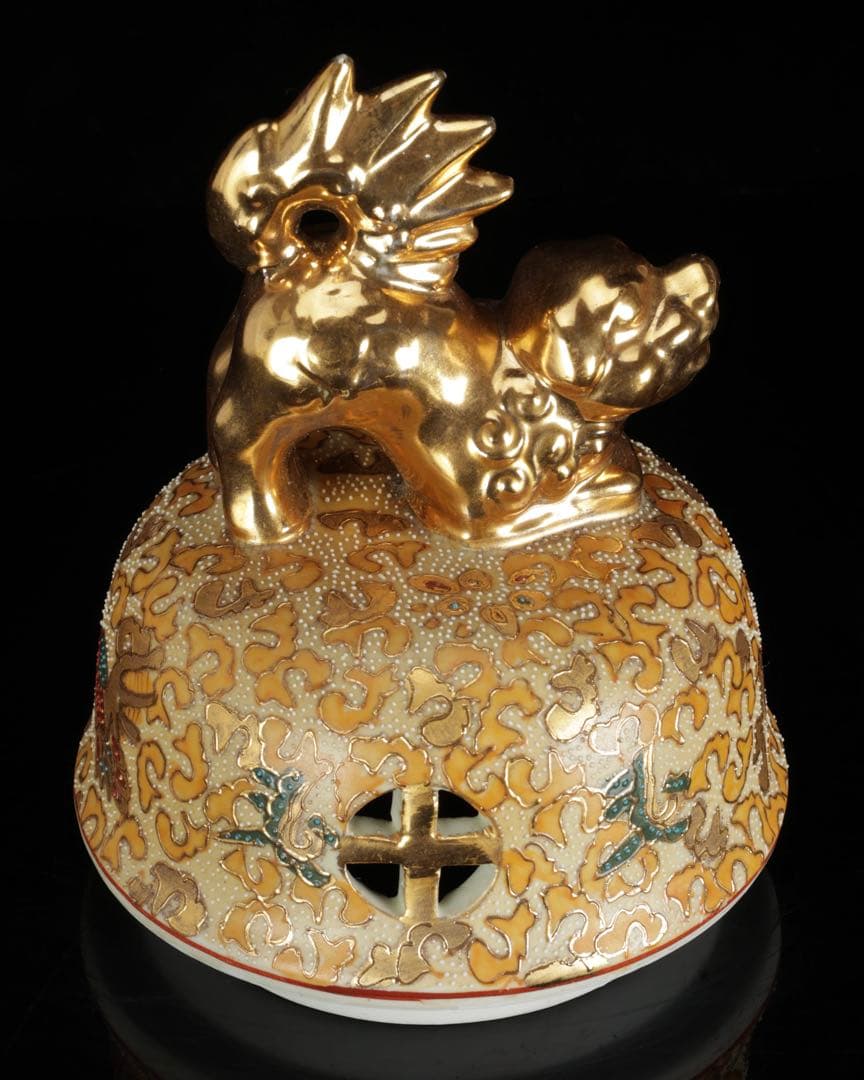 薩摩焼 金襴手色絵金彩 着物美人唐子風景窓絵付 獅子耳大香炉 高さ44cm