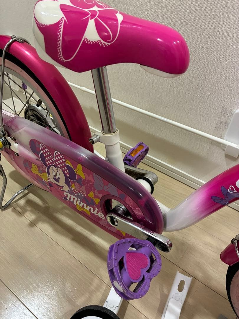 16インチ　ミニーマウス自転車