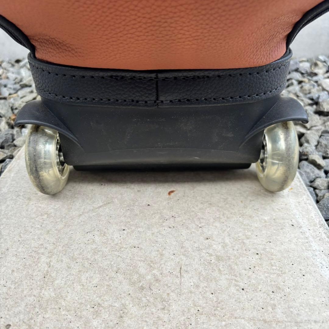 ミエコウエサコ noisy noisy ノイジー 高級品 美品 キャスター付