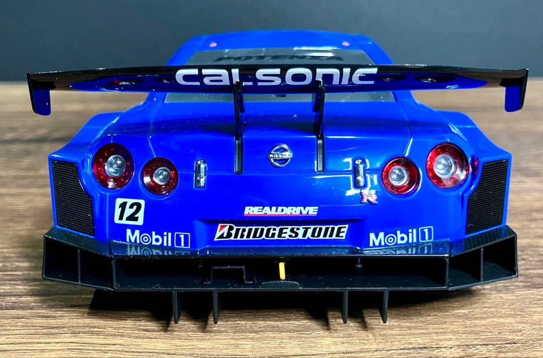 オートアート Nissan Calsonic GT-R R12 1/18