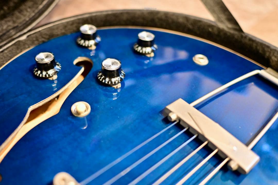 最終Gibson ES-330L Beale Street Blue ミスチル