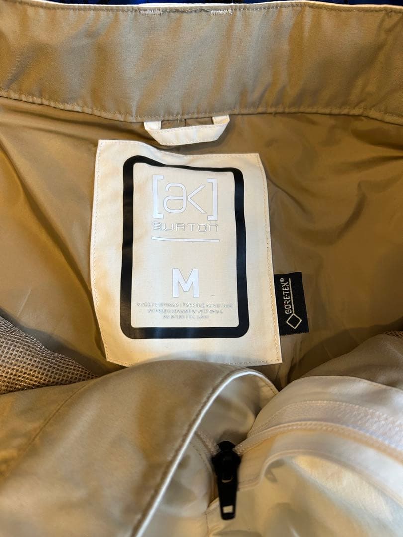 burton ak メンズ　Mサイズ