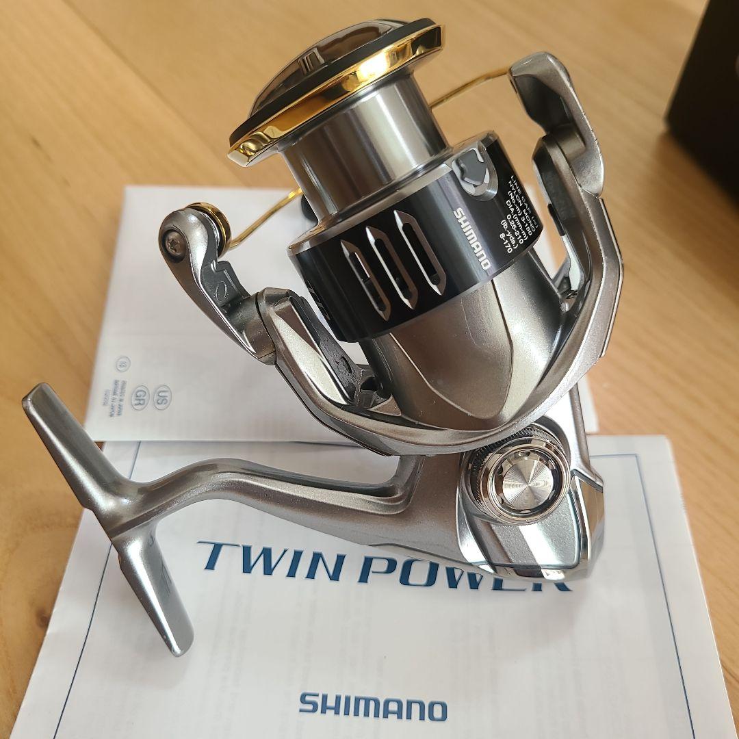 15 SHIMANO TWIN POWER C3000HG スピニングリール