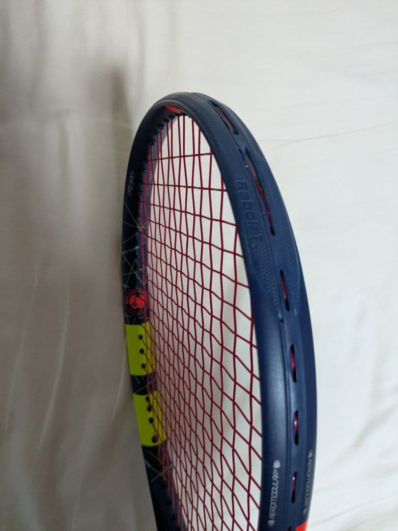 【最終値下げ】Babolat ピュアアエロRoland Garros　G3