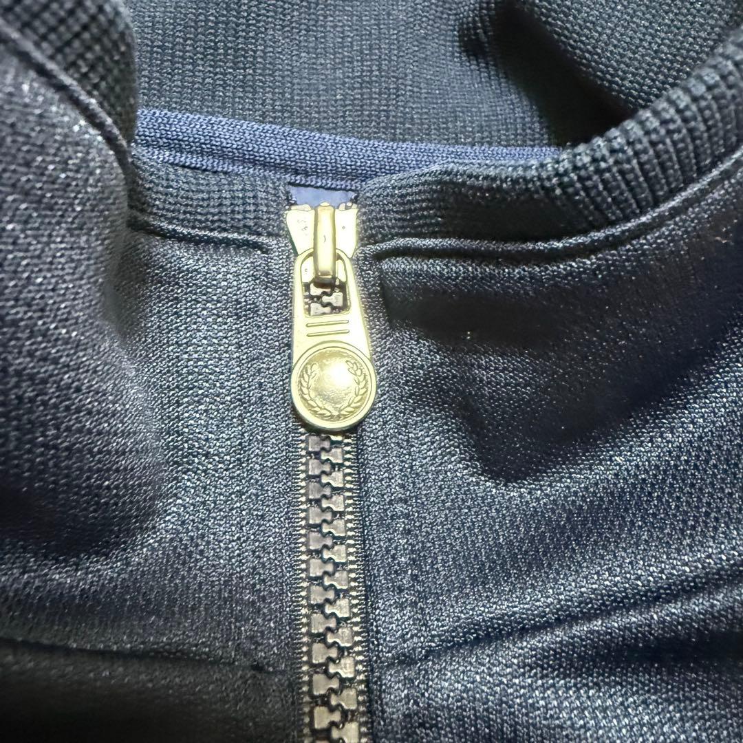 FREDPERRY トラックジャケット　ネイビー　ロゴ刺繍