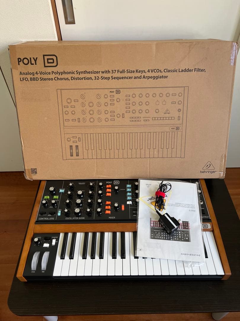 Behringer POLY D アナログシンセサイザー