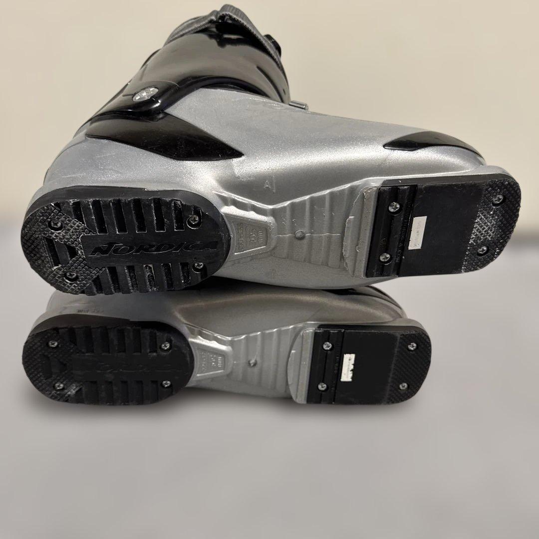 nordica cruise nfs スキー　ブーツ　美品