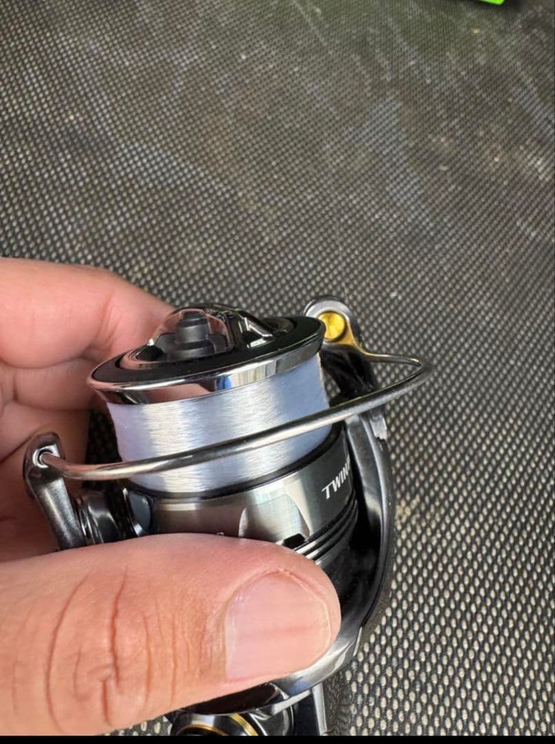 24ツインパワー c2500sxg スピニングリール