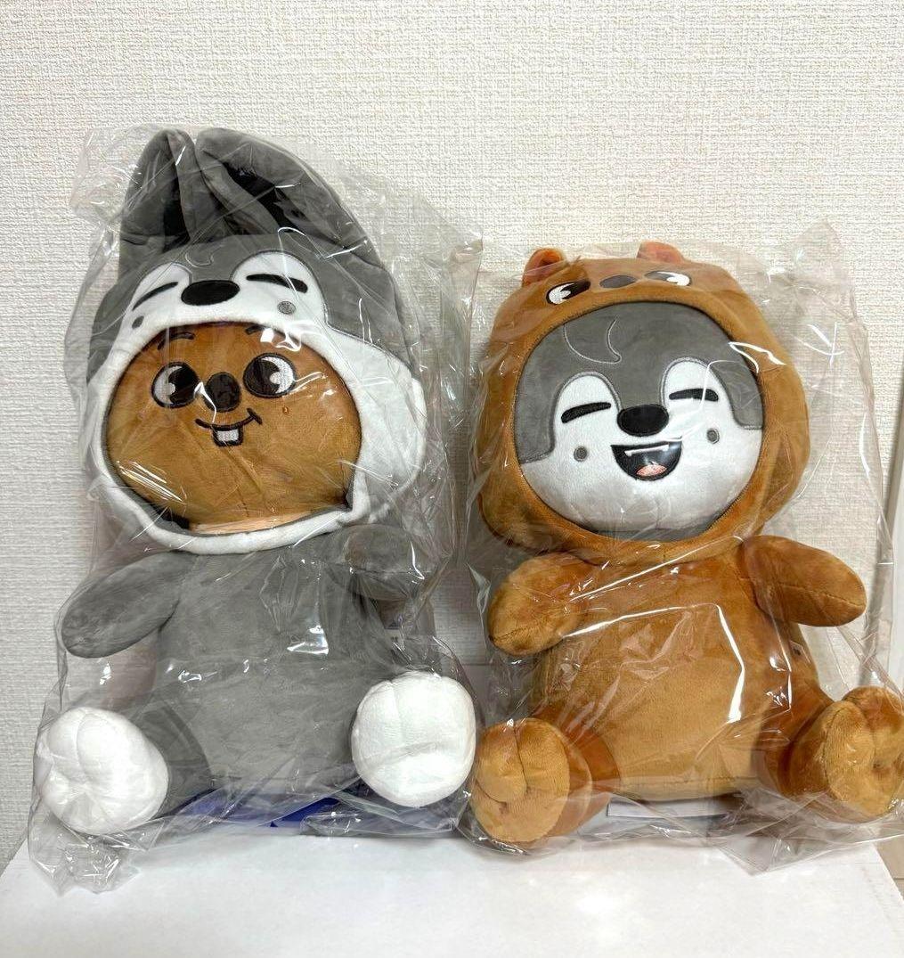 StrayKids　skzoo 抱きぬいぐるみ　ハンクォッカ　ウルフチャン