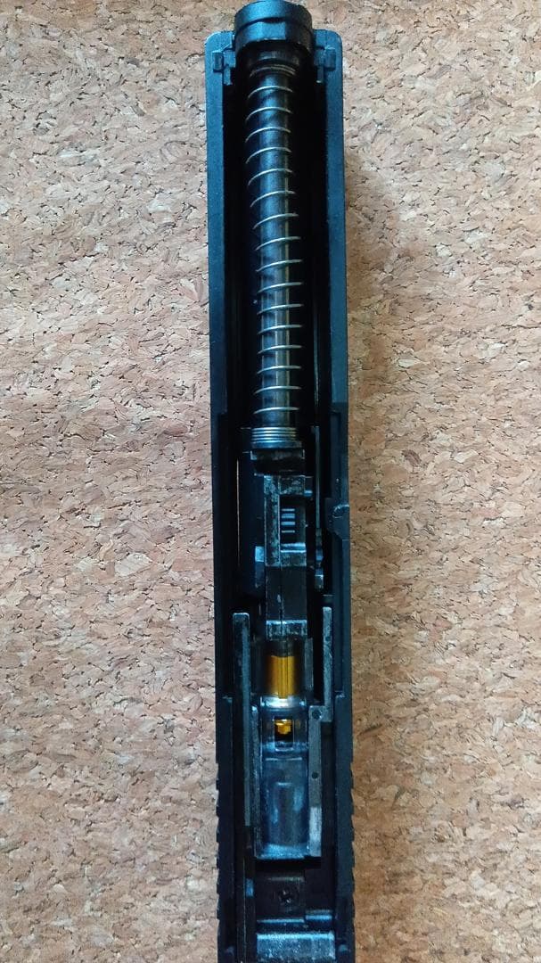 グロック17 　50連ロングマガジン 付き