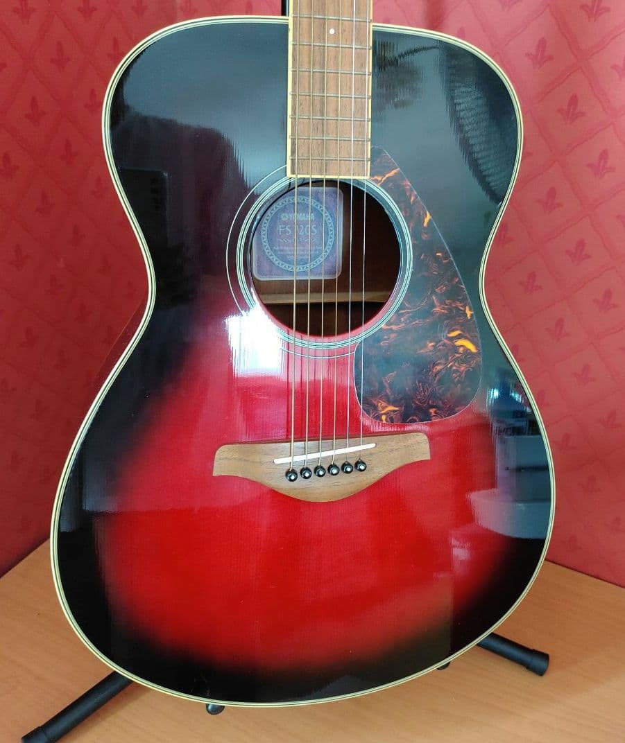 【週末特価】YAMAHA FS720S アコギ Sケース&オートチューナー付